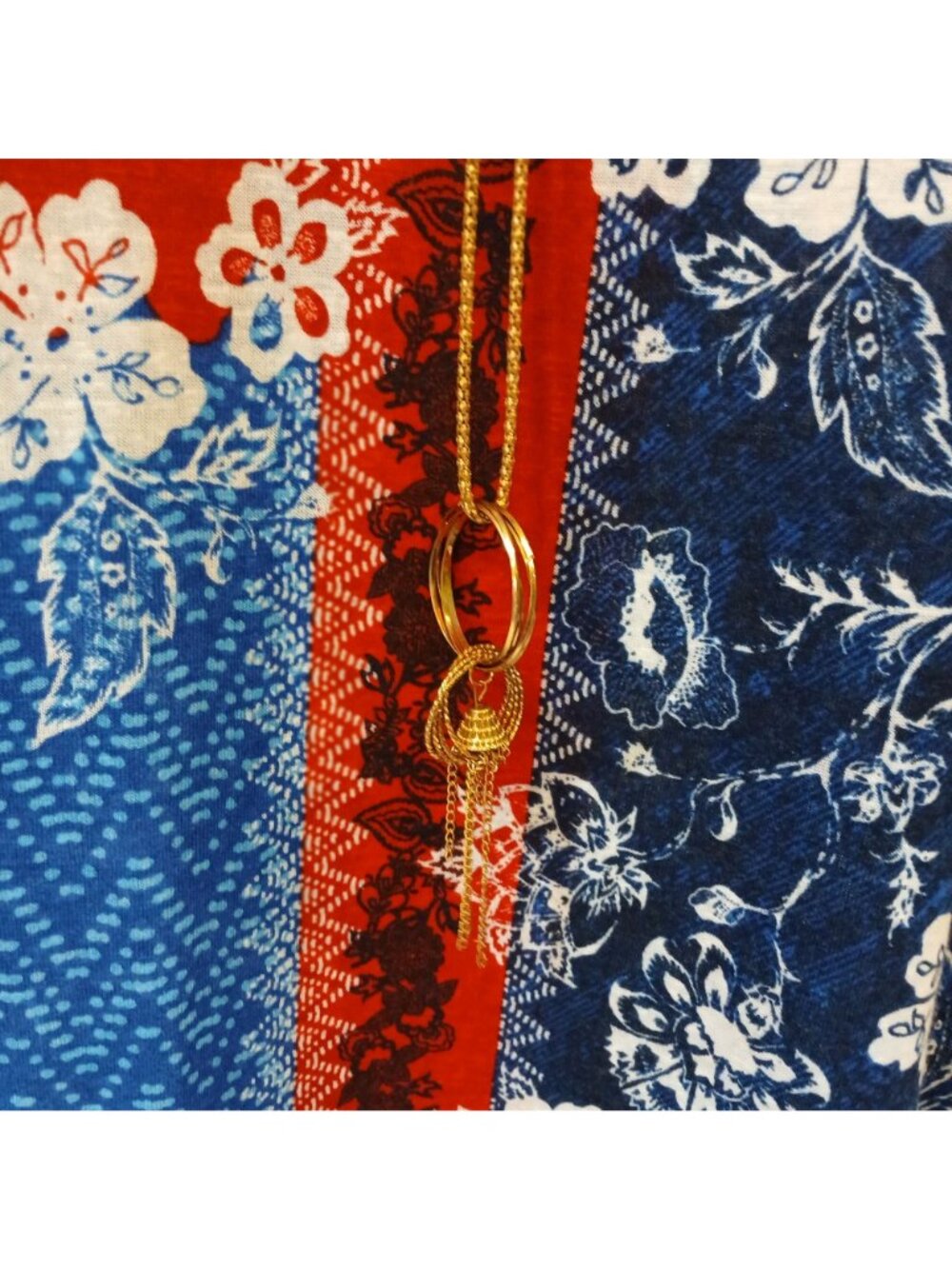 Avenue Size 26/28 Floral Patchwork Top W/ Necklace Red & Blue Short Sleeve #D18 - Picture 10 of 10